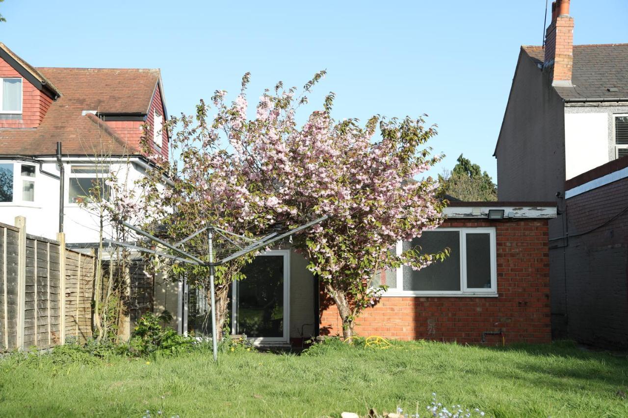 Cosy 3-Bed Bungalow Nec Airport Close To Amenities Birmingham Dış mekan fotoğraf